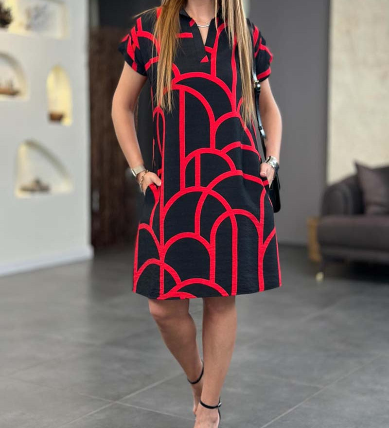 Sybilla – Elegancka sukienka midi z klapami i krótkim rękawem