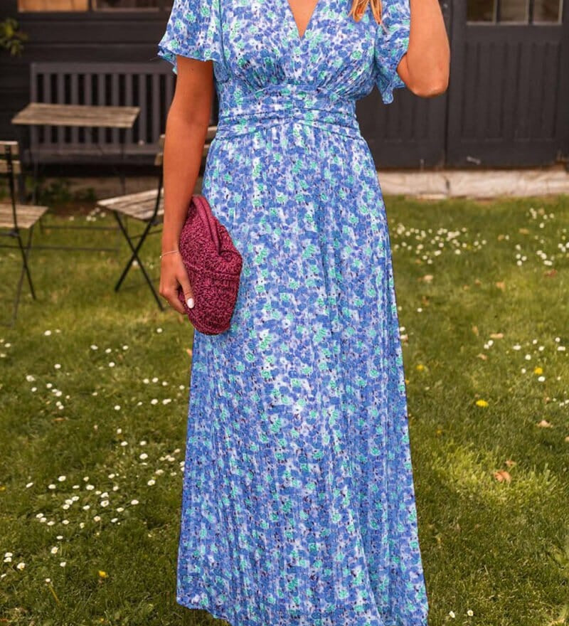 Jagna – Elegancka sukienka maxi z dekoltem w serek